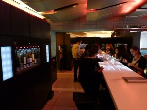 Der Monitor-Tresen Der Monitor-Tresen