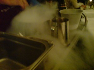 Schutzbrille nötig Schutzbrille nötig