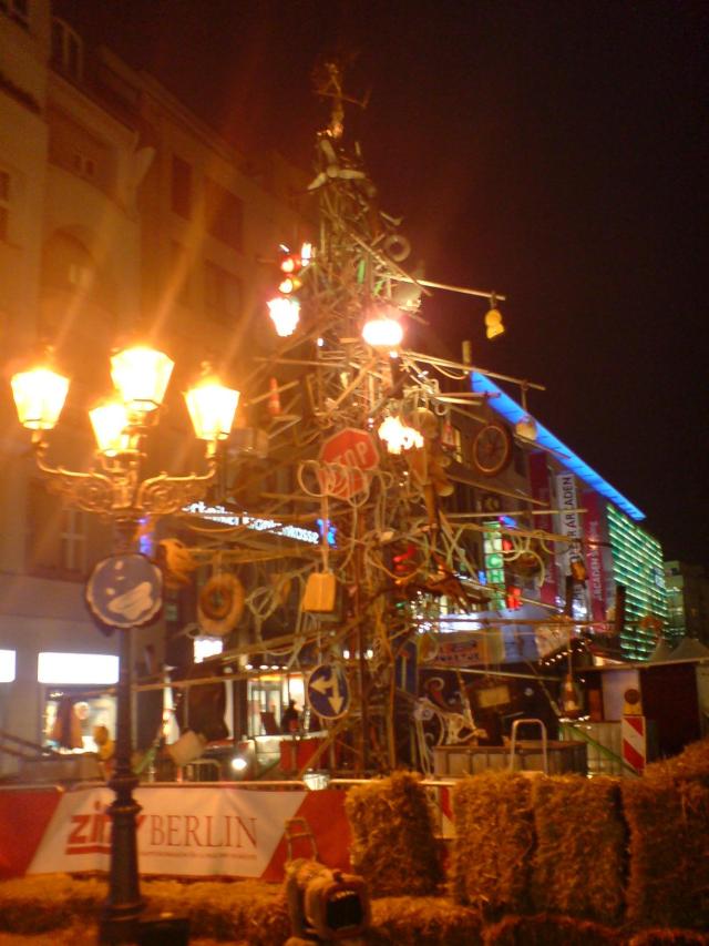 Mad Max feiert auch Weihnachten