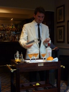 Ins Glas getan, nicht gerührt... Ins Glas getan, nicht gerührt...