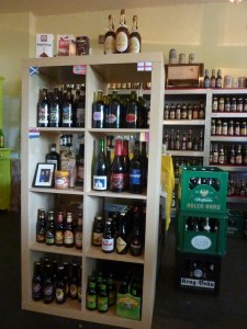 Neben Bier gibt es auch Beer Neben Bier gibt es auch Beer