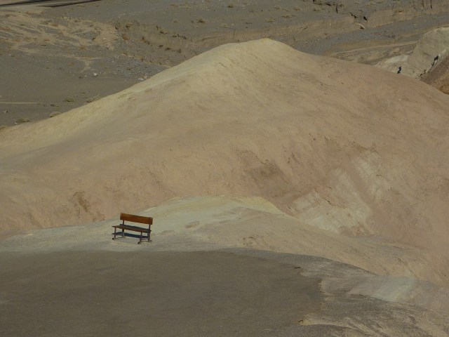 Bitte nehmen Sie Platz...