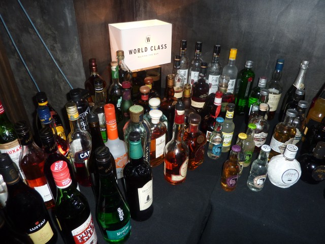 Eine Flasche fehlt noch