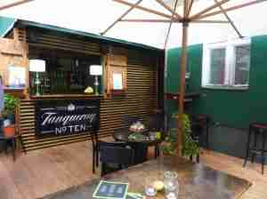 Martini Terrasse der G & T Bar