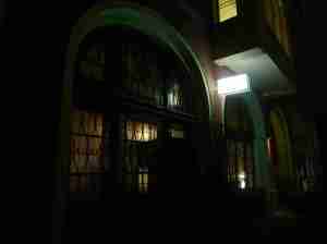 Vom Offizierskasino zur Tarantel, vom Auerbach zum Richard, die prachtvollen Fesnsterbögen bleiben die gleichen.